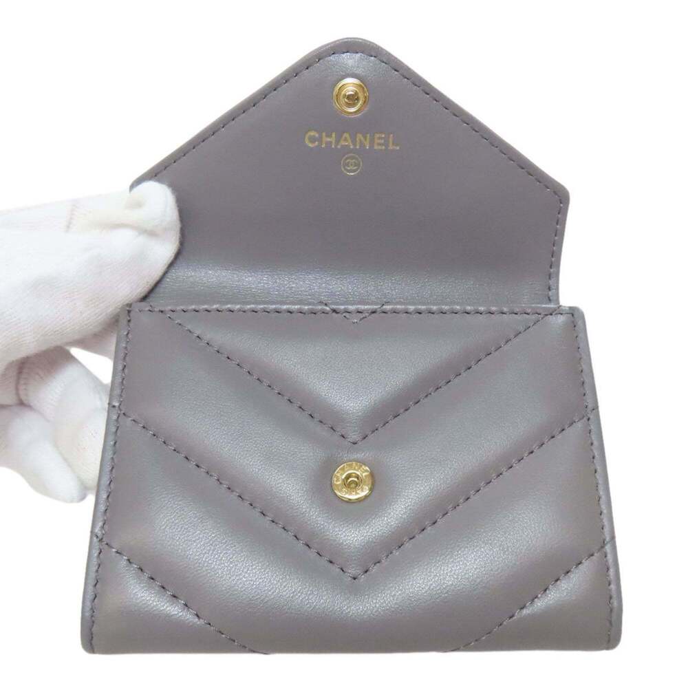 CHANEL Authentic Gray Lambskin Leather Logo Wallet - Picture 4 of 11